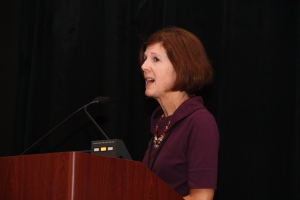 Линн Реймонд рассказала о том, как слишком большая электрическая активность может быть вредной для нейронов